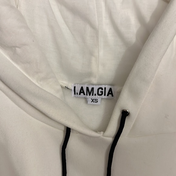 I.Am.GIA - Picture 3 of 3